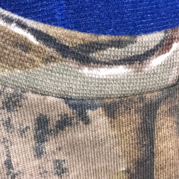 NWOT Code V Heavy Camouflage T-Shirt - Picture 5 of 5
